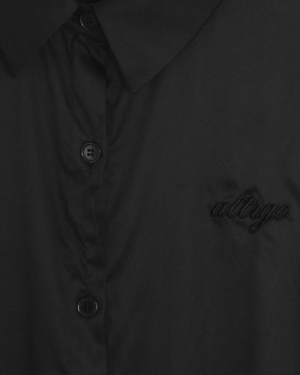 camisa de satin hecha a mano por altrgo